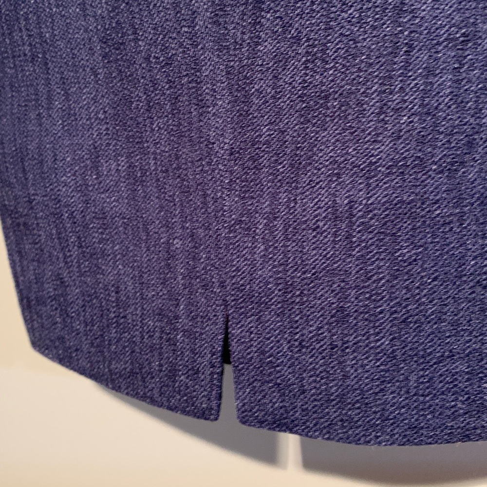 LARRY LEVINE PETITE BLUE TEXTURED SUIT - Picture 13 of 16